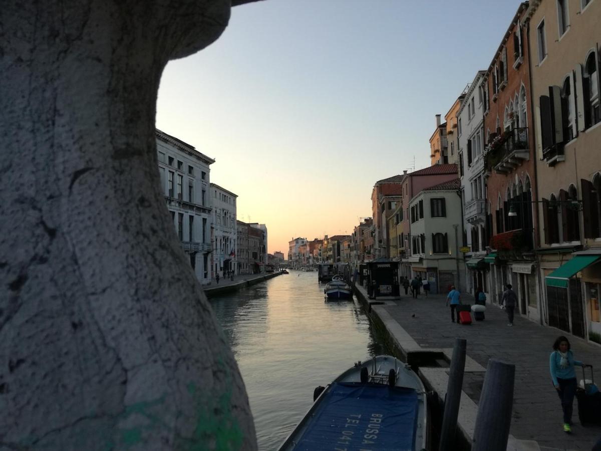 Casa Guglia-CANNAREGIO-VENEZIA Veneza Exterior foto