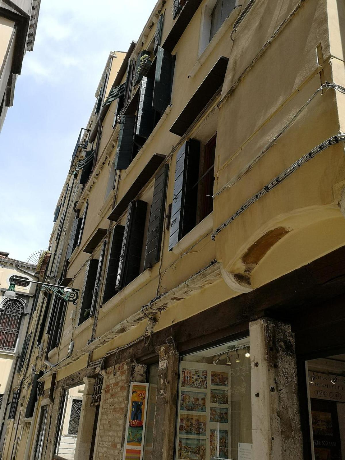 Casa Guglia-CANNAREGIO-VENEZIA Veneza Exterior foto